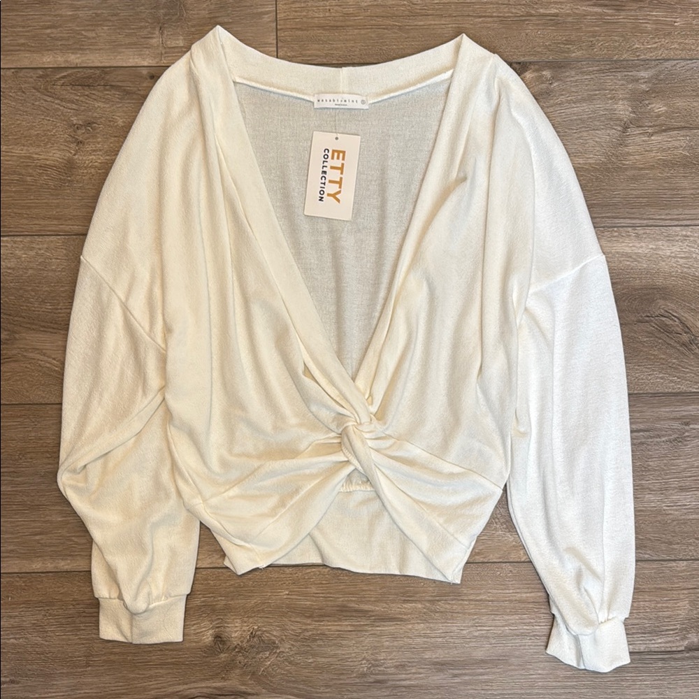 Cream Twist Front Top